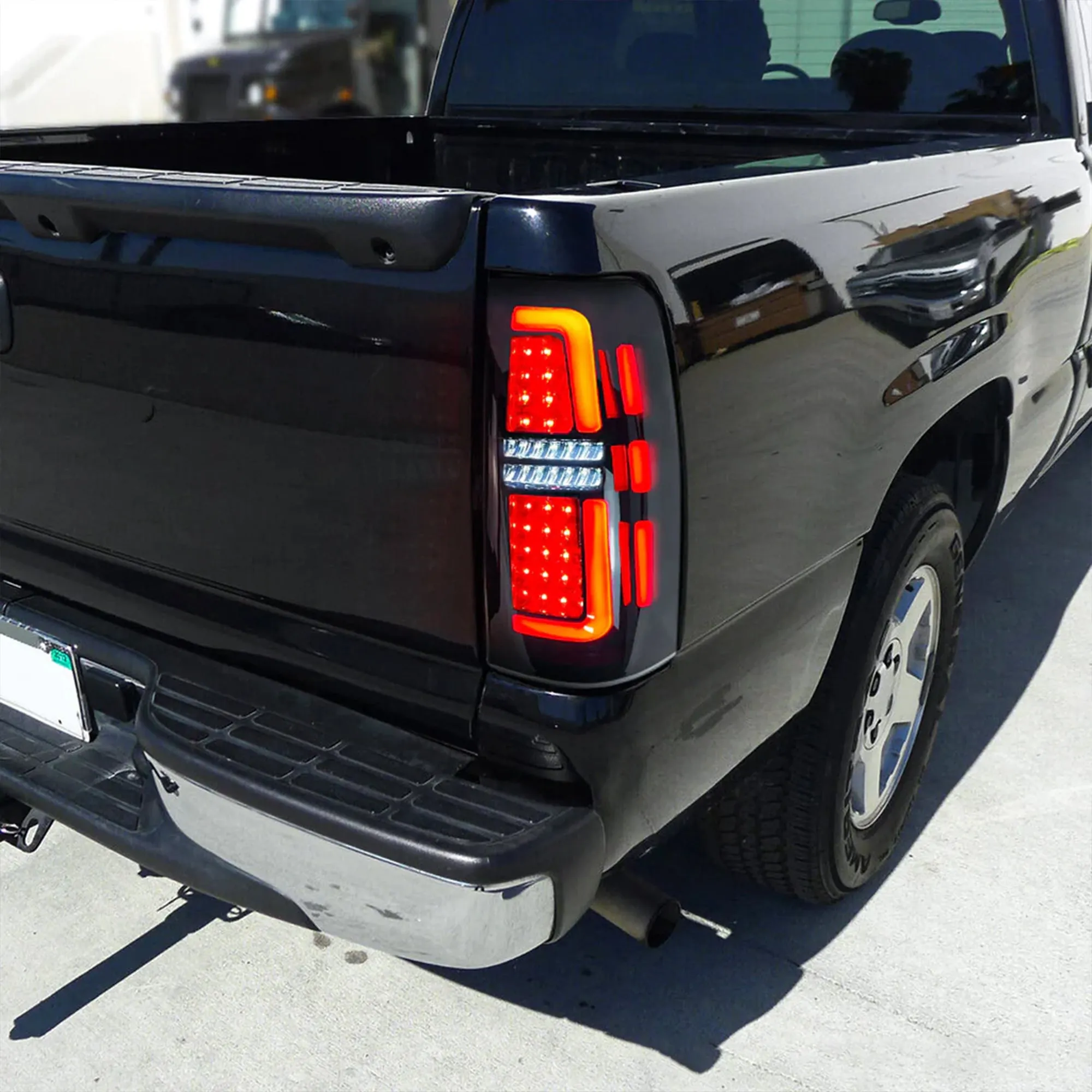 AMERICAN MODIFIED LED Tail Lights for 99-06 Chevy Silverado & 99-02 GMC Sierra