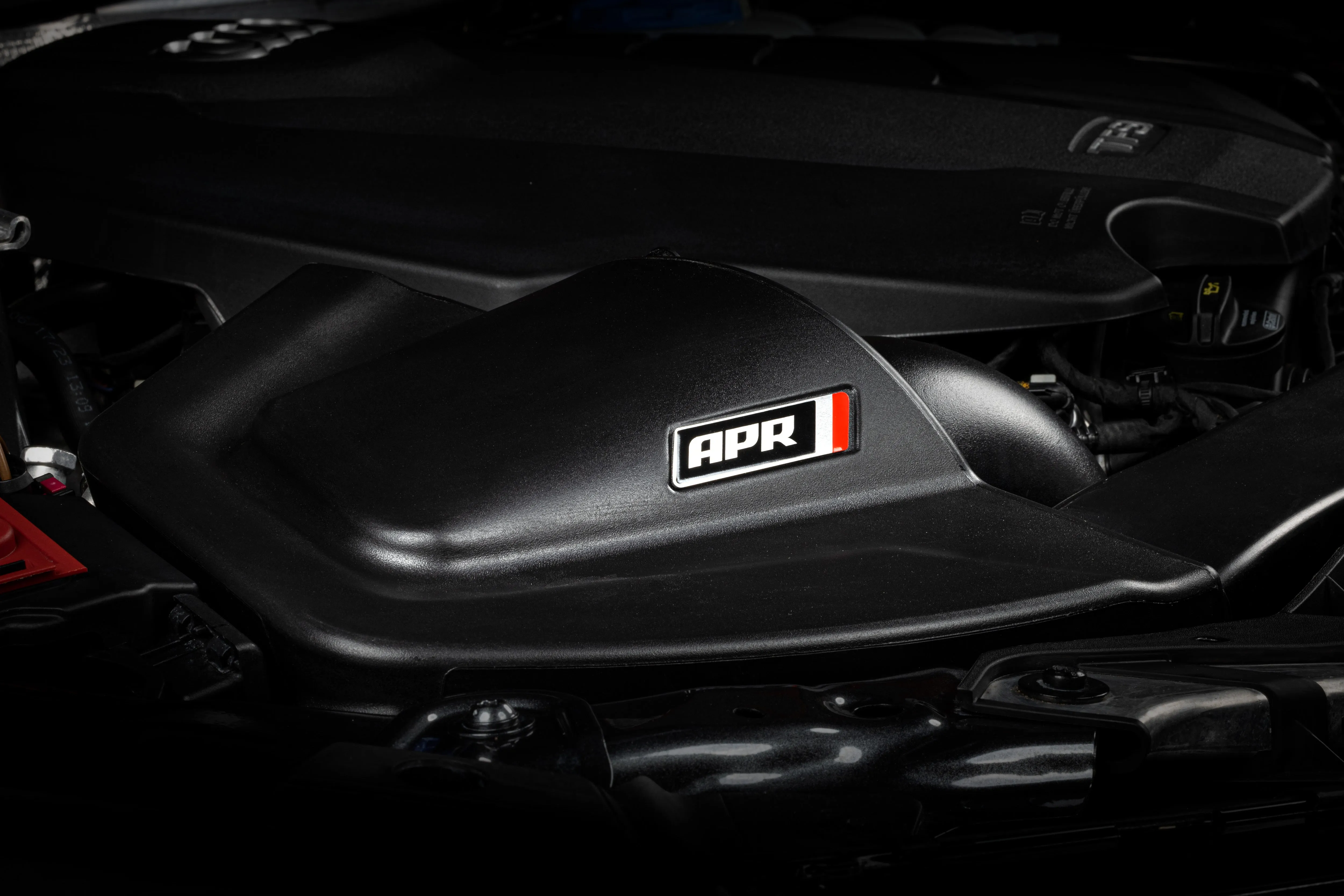 APR PEX INTAKE SYSTEM - B9 2.0T A4 AND A5